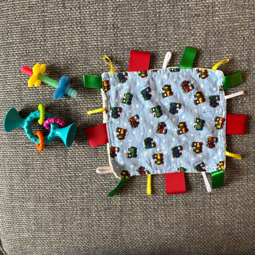 Colorful Baby Sensory Toy Set Teethers Tag Blankie Infant Gift Set Baby Toys